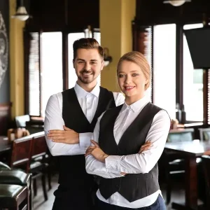 Arraigo Socioformativo - Curso Superior Universitário em Garçom Profissional em Bares e Restaurantes